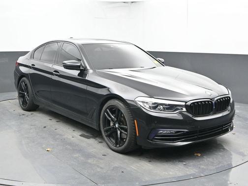 Black Sapphire Metallic 2017 BMW 540 i xDrive