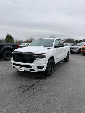 Bright White Clearcoat 2020 RAM 1500 Big Horn