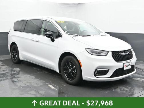 2024 Chrysler Pacifica Touring-L