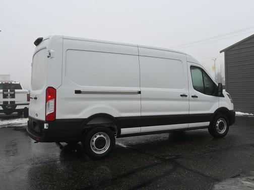 2026 Ford Transit-250 148 WB Medium Roof Cargo