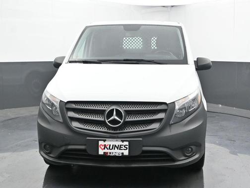 2020 Mercedes-Benz Metris Base