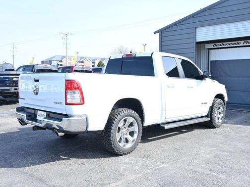 Bright White Clearcoat 2022 RAM 1500 Big Horn