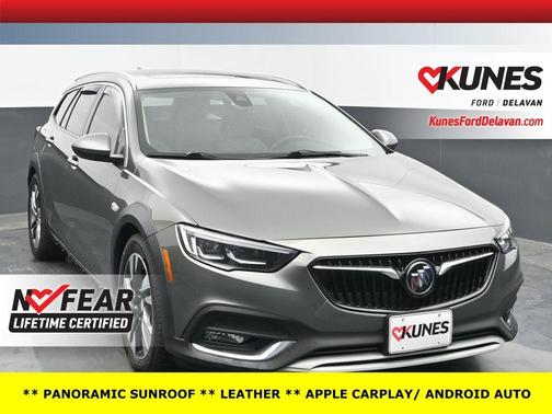 2018 Buick Regal TourX Essence