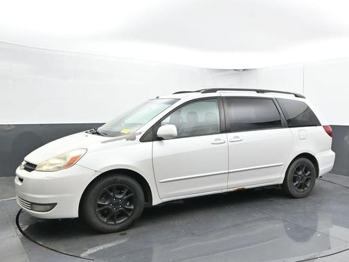 2005 Toyota Sienna 