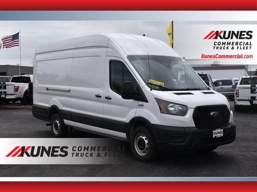 2022 Ford Transit-250 Base