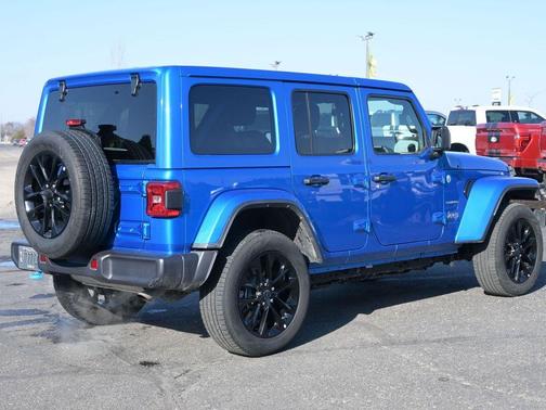 2024 Jeep Wrangler 4xe Sahara