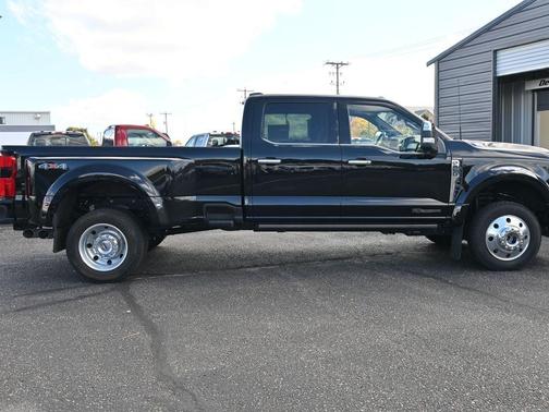 2024 Ford F-450 Platinum