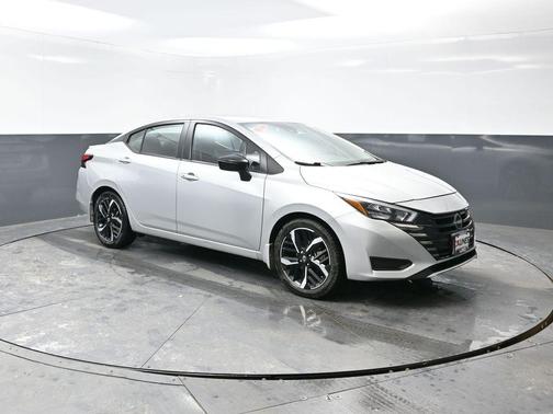 2023 Nissan Versa 1.6 SR