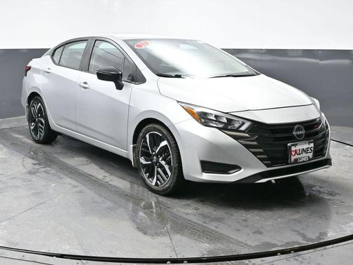 2023 Nissan Versa 1.6 SR