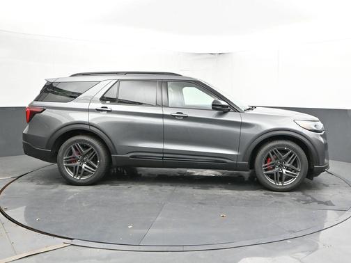 Carbonized Gray Metallic 2026 Ford Explorer ST