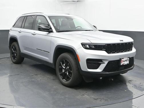 2024 Jeep Grand Cherokee Laredo