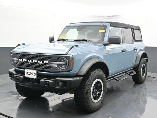 2023 Ford Bronco Badlands