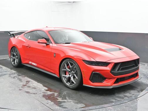 Race Red 2025 Ford Mustang Shelby GT350