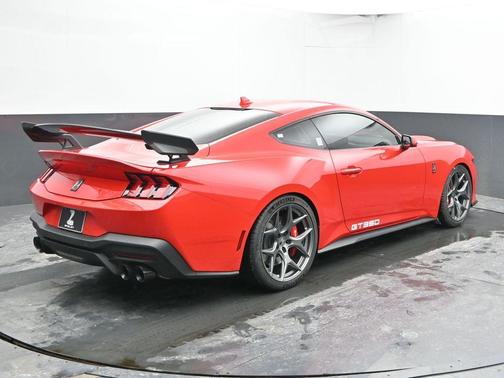 Race Red 2025 Ford Mustang Shelby GT350