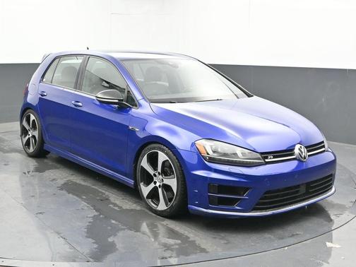 2017 Volkswagen Golf R 4-Door