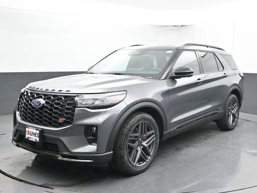 Carbonized Gray Metallic 2026 Ford Explorer Platinum