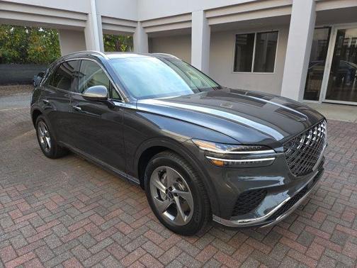 2026 Genesis GV70 2.5T Select