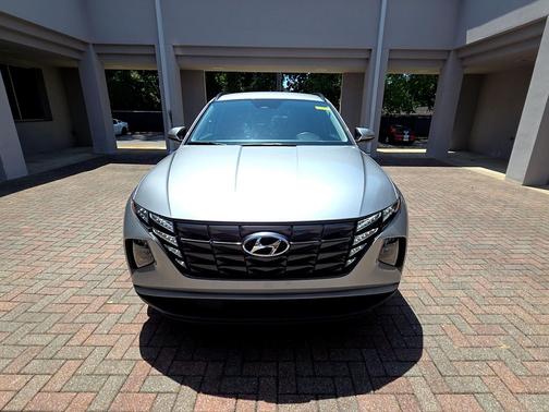 Shimmering Silver 2023 Hyundai TUCSON SEL