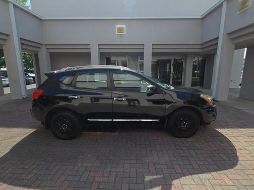 Super Black 2015 Nissan Rogue Select S