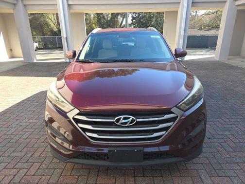 Ruby Wine 2017 Hyundai TUCSON SE