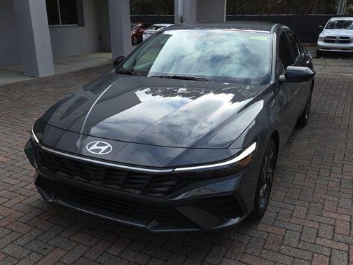 Ecotronic Gray 2025 Hyundai ELANTRA Sport