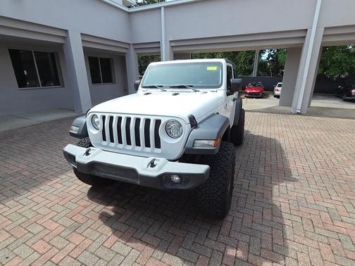 Bright White Clearcoat 2019 Jeep Wrangler Sport
