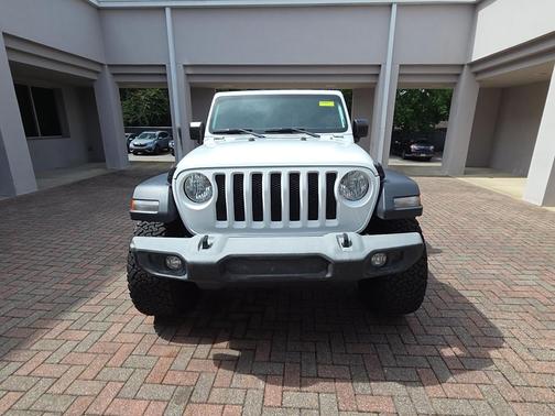 Bright White Clearcoat 2019 Jeep Wrangler Sport