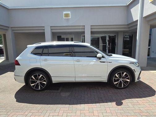 Opal White Pearl 2024 Volkswagen Tiguan 2.0T SEL R-Line 4MOTION