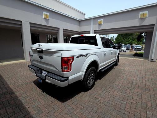Oxford White 2015 Ford F-150 XLT