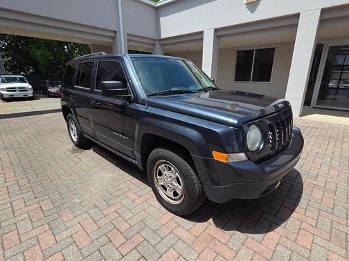 Maximum Steel Metallic Clearcoat 2014 Jeep Patriot Sport