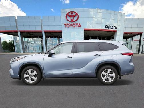 2022 Toyota Highlander LE