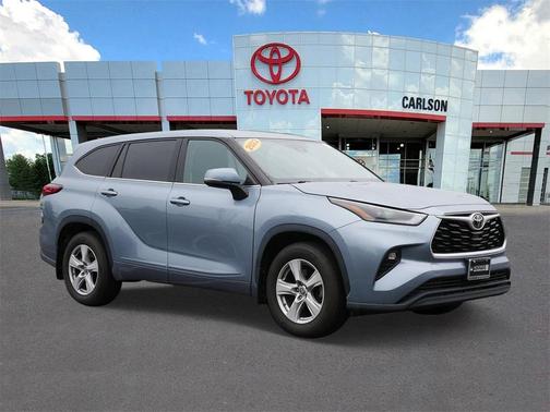 2022 Toyota Highlander LE