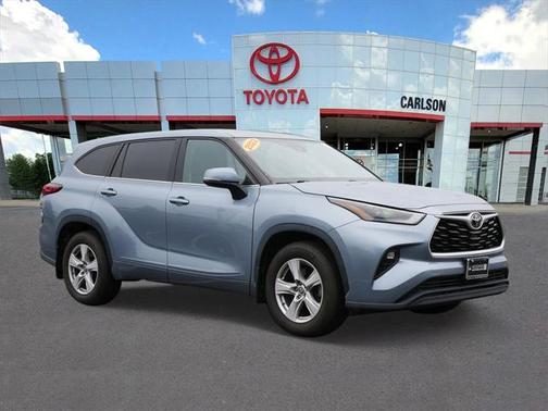 2022 Toyota Highlander LE