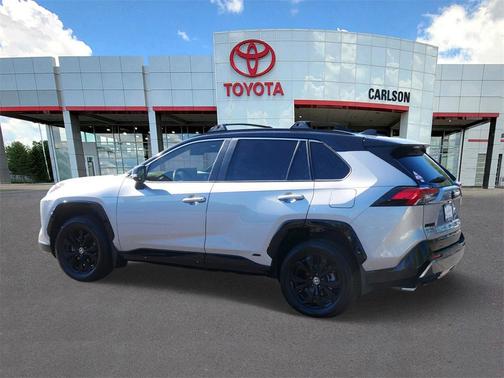 2022 Toyota RAV4 Hybrid SE