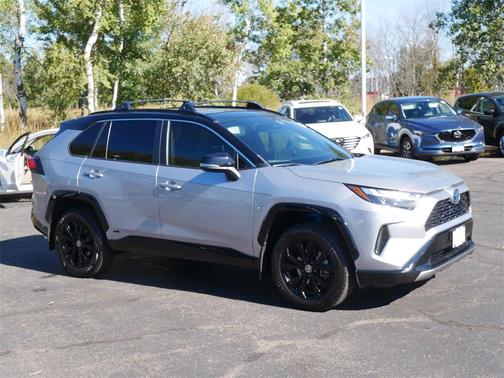 2022 Toyota RAV4 Hybrid SE