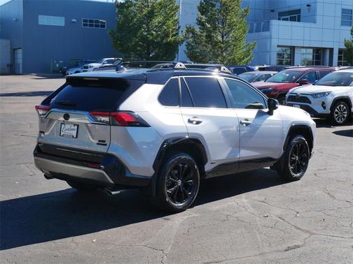 2022 Toyota RAV4 Hybrid SE