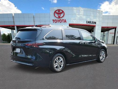 2024 Toyota Sienna Limited 7-Passenger