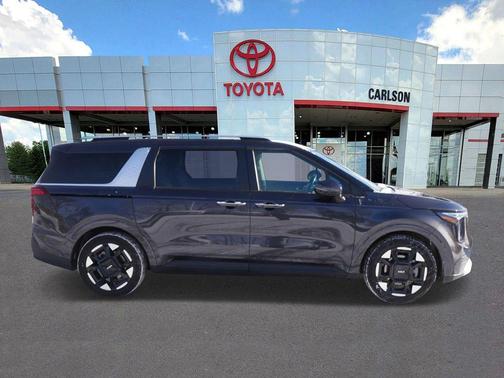 2025 Kia Carnival EX