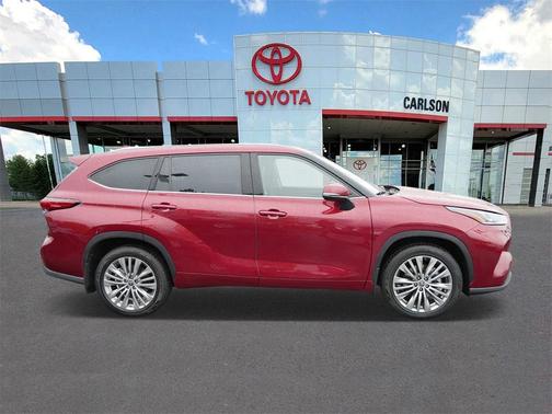 2022 Toyota Highlander Platinum