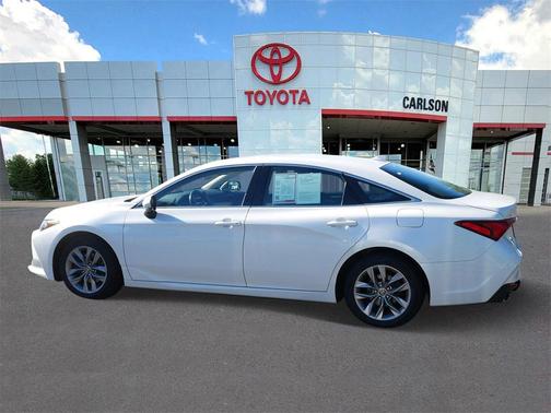 2021 Toyota Avalon XLE