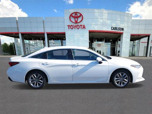 2021 Toyota Avalon XLE