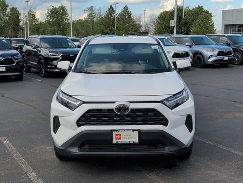 Ice 2024 Toyota RAV4 XLE