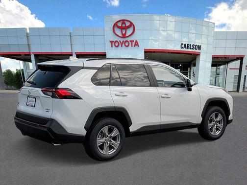 Ice 2024 Toyota RAV4 XLE