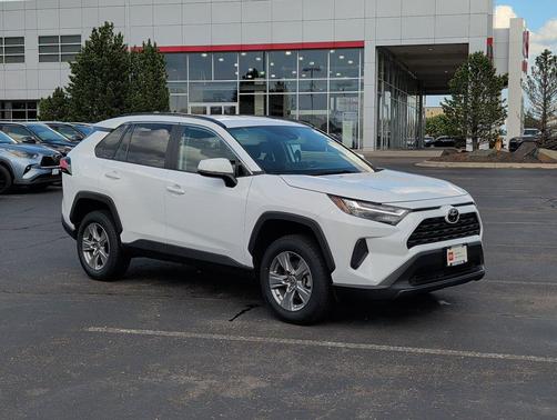 Ice 2024 Toyota RAV4 XLE