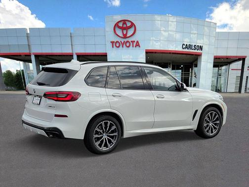 Alpine White 2022 BMW X5 xDrive40i