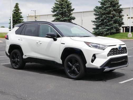 2021 Toyota RAV4 Hybrid SE