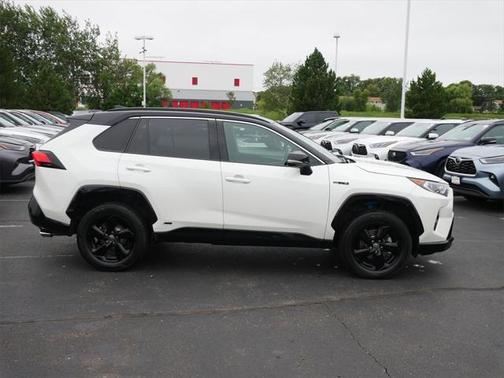 2021 Toyota RAV4 Hybrid SE