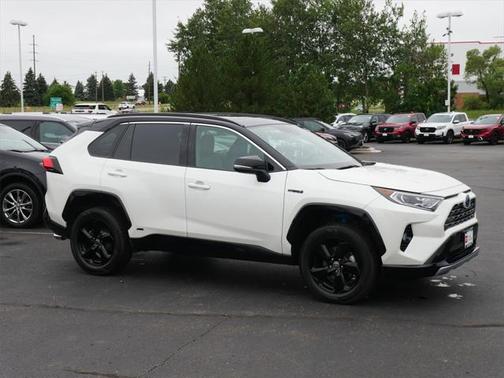 2021 Toyota RAV4 Hybrid SE