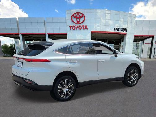 Wind Chill Pearl 2024 Toyota Venza LE