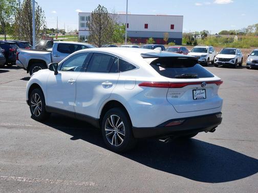 Wind Chill Pearl 2024 Toyota Venza LE